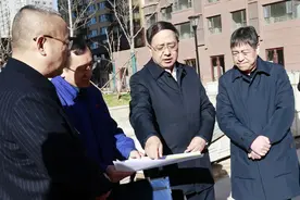 太原市万柏林区：杨俊民调研晋机和平小区棚户区改造项目推进情况图片