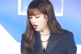 LISA黑色穿搭时尚酷美图片