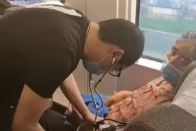 贵州一援鄂医生高铁上紧急救助发病老人，车厢内响起热烈掌声图片