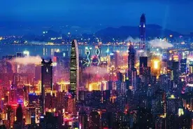 中国十大夜景城市之一：晚上比白天还要美，流金溢彩十分震撼图片