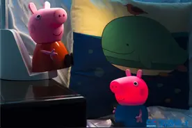 “我的头可不是面团捏的~” 比葫芦娃还火的创意玩具！小猪佩奇小夜灯体验评测图片