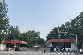蜕变中的山师东路图片
