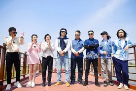 山东卫视《寻声记》走进东营 唐朝乐队时隔30年重新演绎《国际歌》图片
