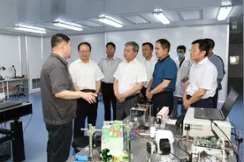 罗清宇李晓波在山西转型综改示范区阳曲产业园区调研图片