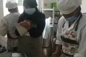 停工4个月后，一幼儿园开包子铺自救！网友吵上热搜图片