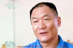 凭一首《笑脸》红遍大江南北，三次吸毒自毁前程，57岁商演谋生图片