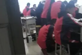 衡水市一中学疑放假前上课让学生罚站罚蹲 家长担心开学后教育状态图片