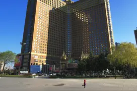 盘点吉林市街头的“奇葩书楼”和船型建筑，大家怎么看？图片