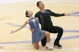 中国花滑名将宣布退役，曾两夺世青赛金牌，一场风波成为人生转折图片