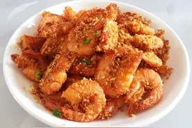 家常小炒避风塘炒虾，少油版，孩子补锌营养餐，香酥味美图片