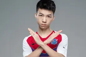 LOL：正版打野XX退役，Tarzan最后去向真是LNG？图片
