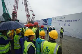 长江首座双层公路过江隧道新进展，武汉二七路过江通道地连墙开建图片