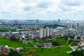 玉林第一高楼不在玉林市区，而在属下这个县级市，看看你是家乡吗图片