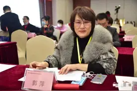 “熟鸡蛋孵出小鸡”女校长更多信息！她还掌握土遁火遁等技术？图片