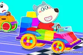 小灰狼小牛、小猪、小猫咪用积木玩具组装小车，还主装了南瓜车图片
