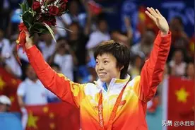 “大魔王”张怡宁评价福原爱：就正反手能扒拉两下图片
