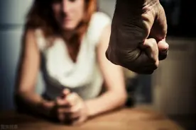 生活中怎样远离“家暴”男人图片