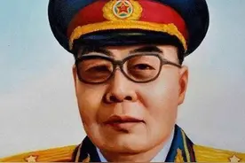 开国少将被活埋38个小时，两只苍蝇成了救命恩人，现99岁仍健在图片