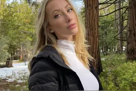 一场山火4个月烧不尽：美国模特卖大尺度照，呼吁公众募捐图片