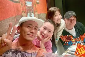 陈思诚难逃中年发福，戴鸭舌帽脸大一圈，成百亿导演后穿衣变低调图片