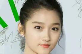 关晓彤的长款礼服造型，仙女气十足图片