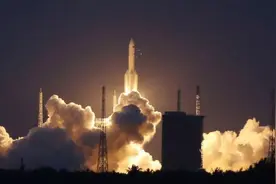 神舟12号发射成功，中国航天翻开新篇章，赶超美国还需要多久？图片