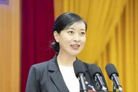 34岁女博士当选河北怀来县长，美貌与能力并存，是年轻人该追的星图片
