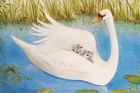 儿童水粉画《月光下的天鹅》，表现丑小鸭中天鹅的优雅姿态图片