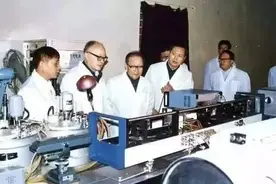 为国隐姓埋名17年，世界欠他3个诺贝尔奖！图片