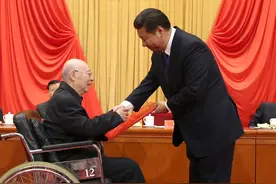 联播+丨习近平和科技工作者的七个温暖瞬间图片