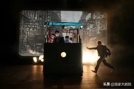 干货来了！舞台上的蒙太奇，话剧《十字街头》舞台探秘图片