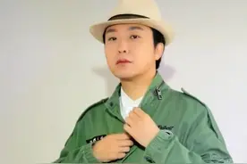 “仪态万千”的李玉刚，41岁形象大变，昔日“女人味”消失不见图片