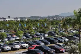 车子暴晒后，如何让车内快速变凉快？老司机教你一招，简单又实用图片