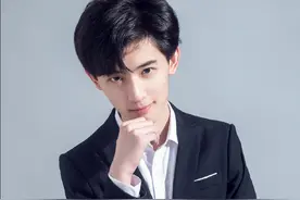 李知恩一夜爆火，千万主播成名之路，斗鱼功不可没图片