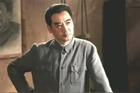 十位出演周总理的演员：最年长的已经85岁，最不像的是靳东图片