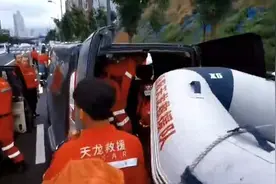 点赞！山西天龙救援队援驰河南抗洪图片