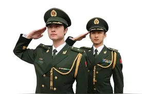 你知道吗，警校毕业不等于成为警察，军校毕业，肯定是现役军官图片