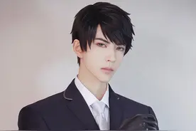 《恋与制作人》李泽言cos，帅气总裁，从今天起我就是李夫人了图片
