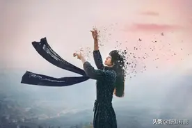 金庸：走到人生的终点才顿悟，人活一世，不过是为了这七个字图片