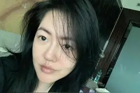 小S终于回应不当言论，网友吵成一团，或影响其女儿和大S圈内发展图片