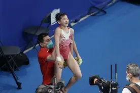 全红婵14岁夺冠该怎么吹？初代跳水女皇：先要过了发育关再说图片