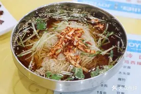 冰爽鸡西大冷面图片