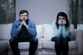 给即将要结婚的女孩：想要保障好自己的利益，这件事别轻易做图片