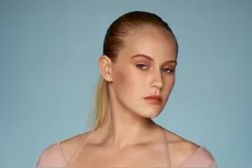 98后演员达妮卡·亚罗什（Danika Yarosh）图片