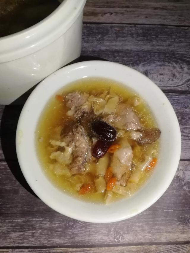 花胶炖鸡汤小孩子可以喝吗 2026年花胶炖鸡汤小孩子可以喝吗早餐 花胶炖鸡汤小孩子可以喝吗 2026年花胶炖鸡汤小孩子可以喝吗早餐