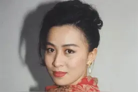 张曼玉在影坛地位有多高？情敌刘嘉玲和她比，就差在一个地方图片