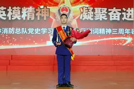 用忠诚履职在平凡岗位上建功立业图片