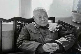 中国最后一个太监回忆：跪着伺候主子，娘娘洗澡从不亲自动手图片