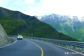最难忘的自驾，14小时全程穿越中国最壮美的独库公路图片