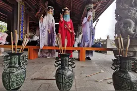 现在游乐园里的投壶竞戏和古代比起来弱爆了，古人才是“城会玩”图片